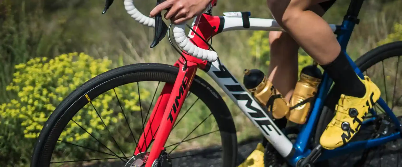 Andar de bicicleta faz bem para coluna